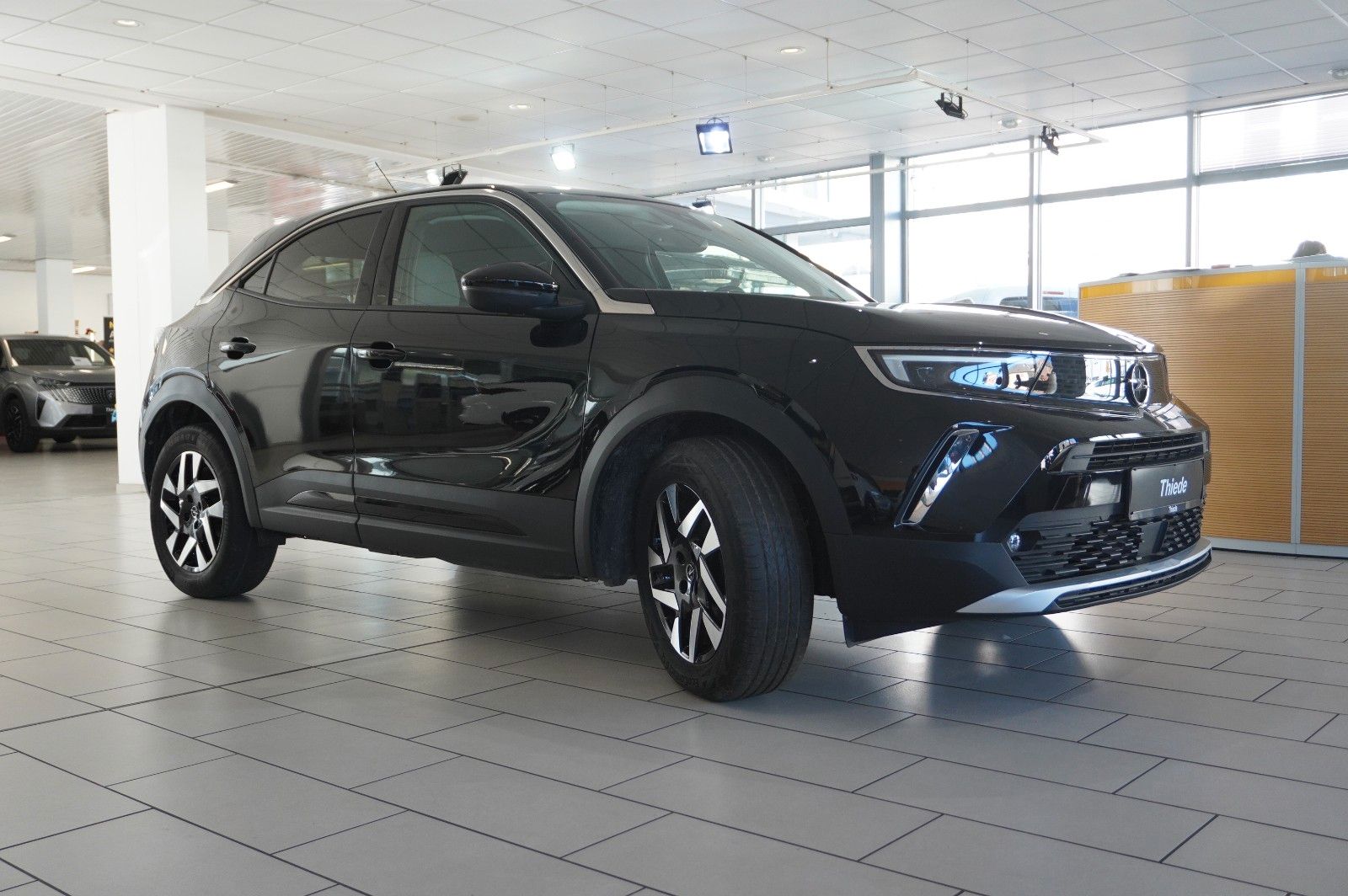 Fahrzeugabbildung Opel Mokka ELEGANCE 1.2T NAVI/LED/KAMERA/SPORT/DAB+
