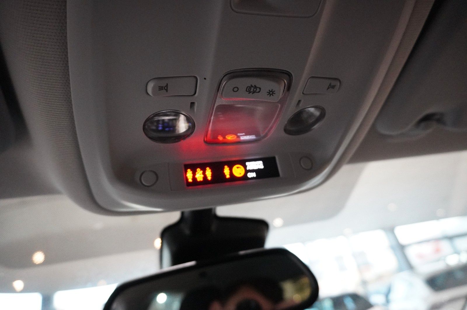 Fahrzeugabbildung Peugeot 308 SW 1.6 HDI ACTICE NAVI/SH/PDC/TEMP/SPORT/AHK