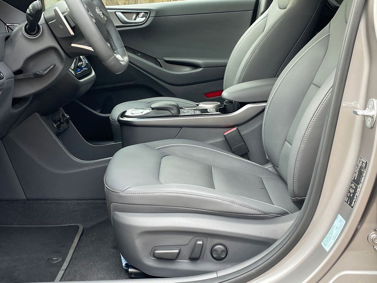 Fahrzeugabbildung Hyundai IONIQ ELEKTRO*Mietkauf*FINA ohne Bank