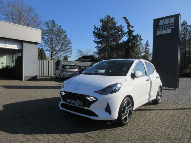 Hyundai i10 1.2 PRIME+8"-NAVI RFK TEMP S.KEY WINTERP. 16