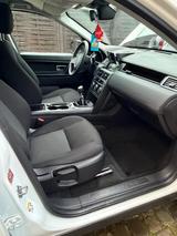 Land Rover Discovery Sport TD4 110kW 4WD PURE PURE - Land Rover Discovery Sport mit Diesel-Antrieb: Pure