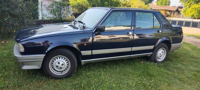 Alfa Romeo Giulietta 1600 blu olandese