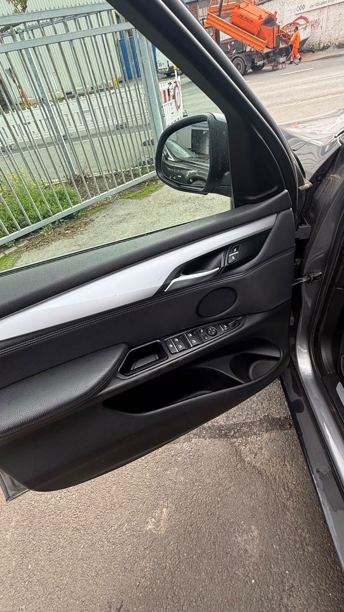 Fahrzeugabbildung BMW X5 xDrive 40 e