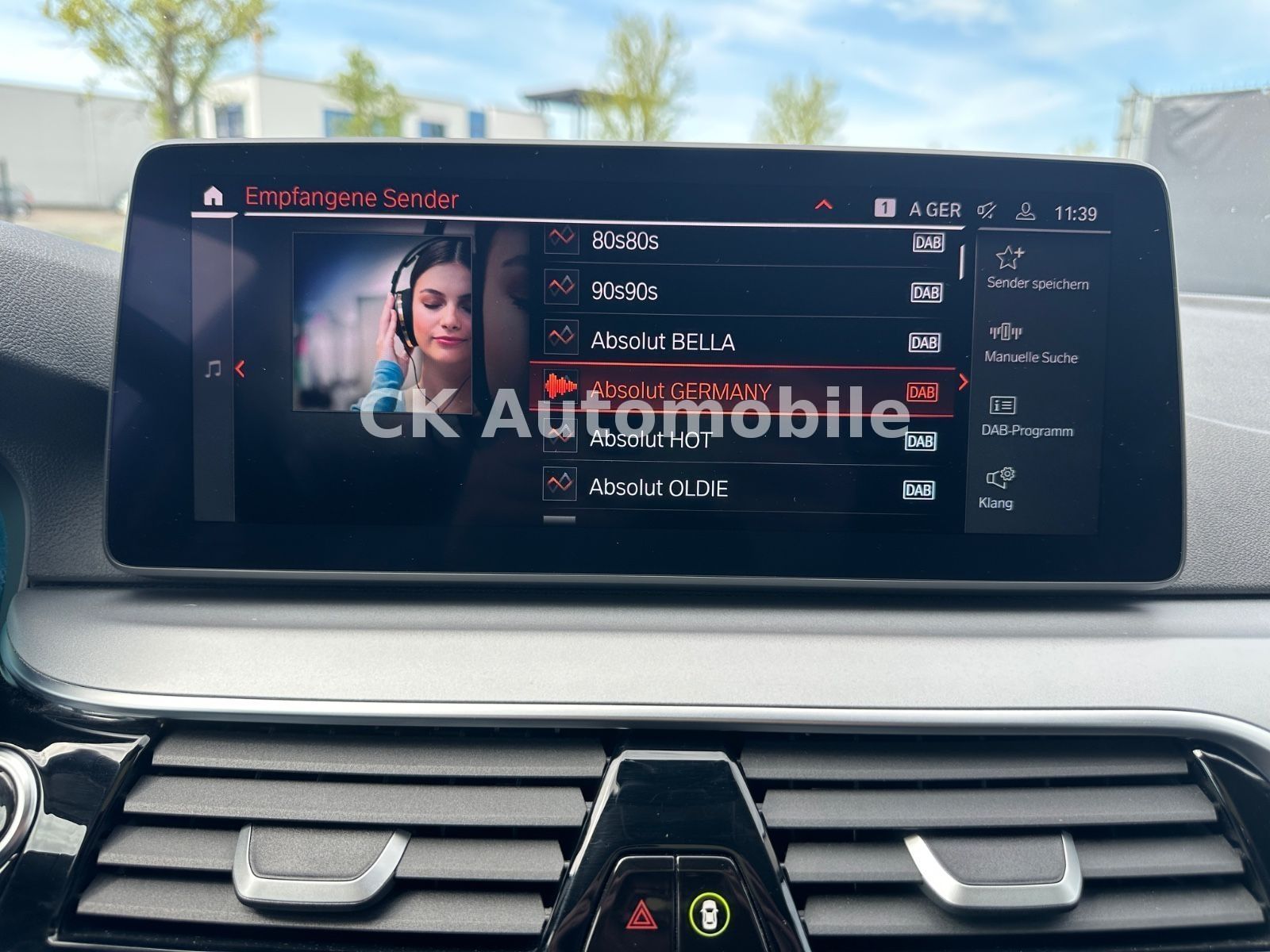 Fahrzeugabbildung BMW 520d Touring/Navi/Leder/Head-Up/Kamera/LED/ACC