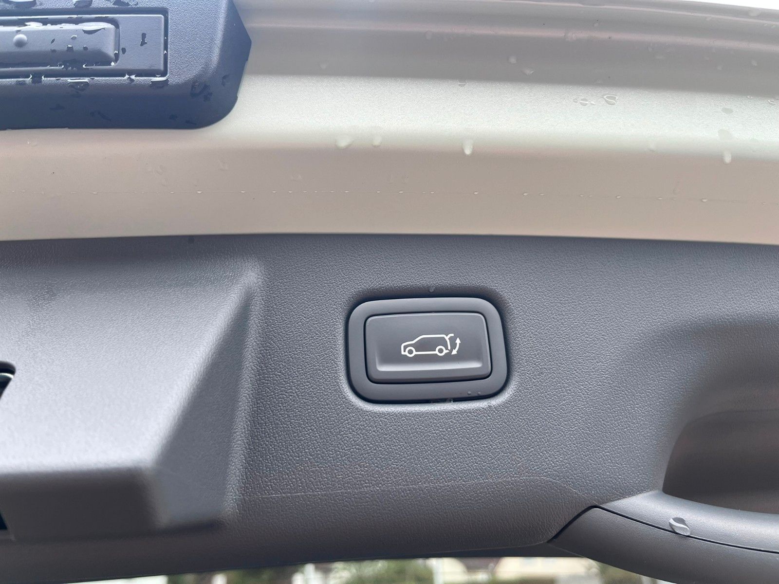 Fahrzeugabbildung Kia EV3 81 kWh 150 kW GT-line Frontantrieb