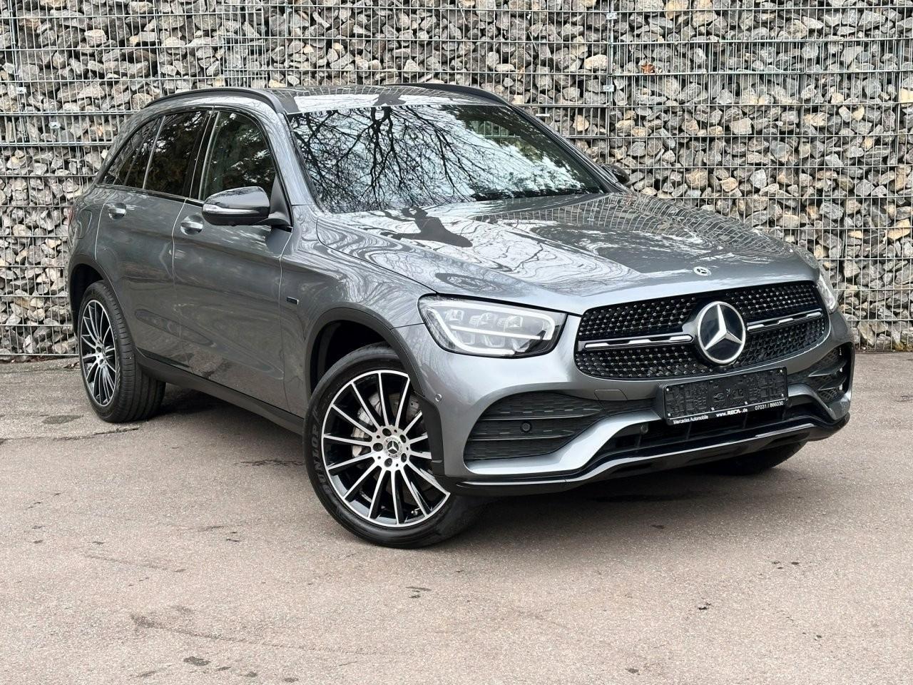 Mercedes-Benz GLC 300 e 4Matic  AMG Distronic-Memory-360°