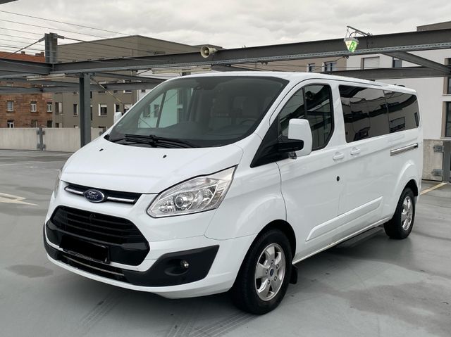 Ford Tourneo Custom