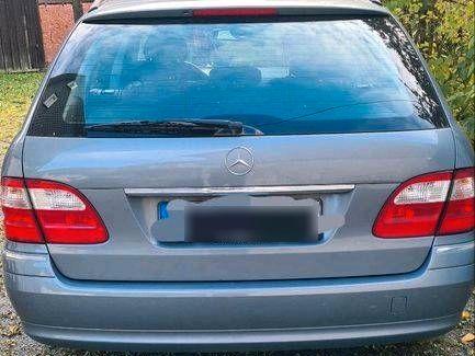 Mercedes-Benz C180 2005 — rear view
