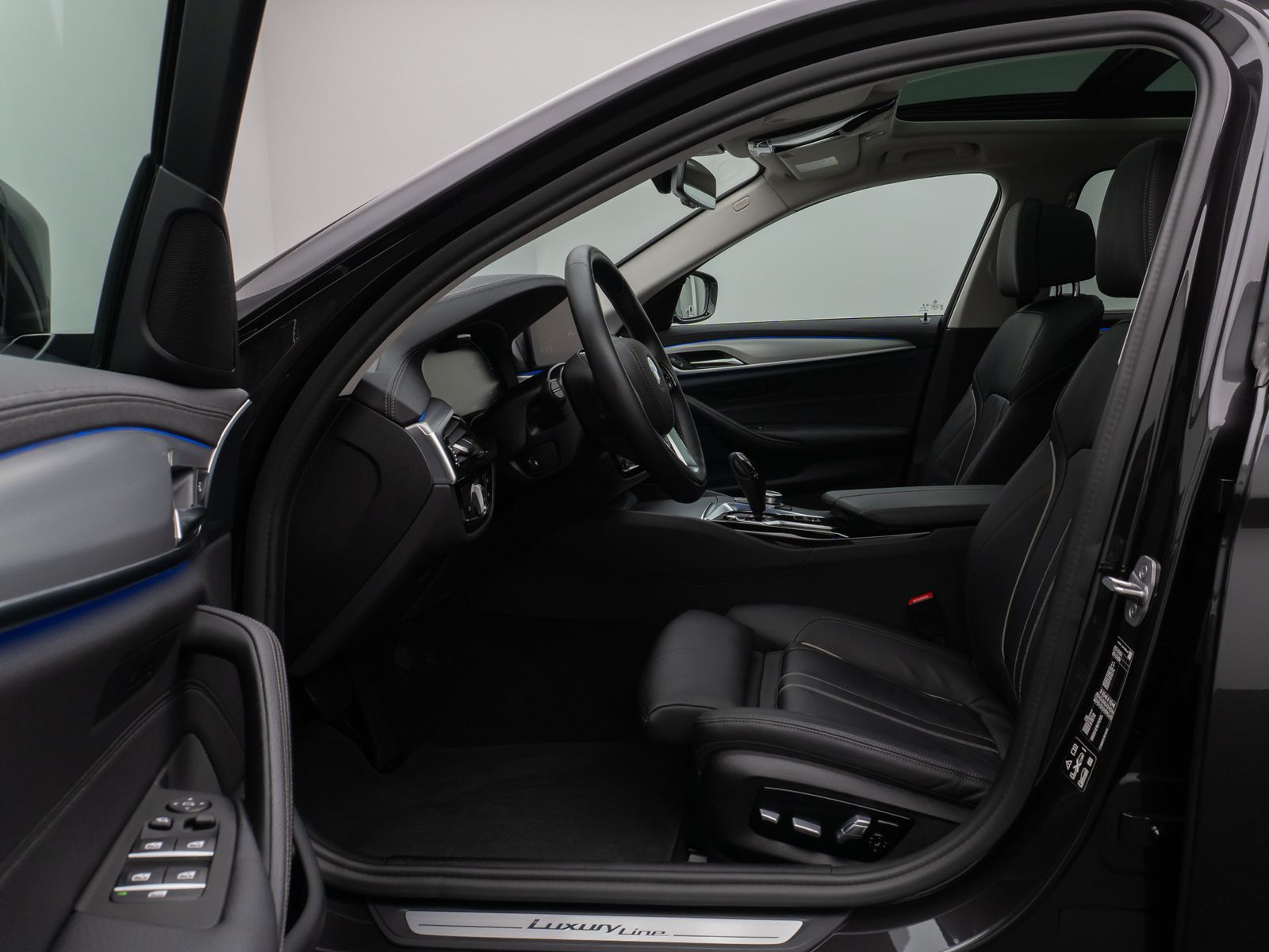 Fahrzeugabbildung BMW 540i xD LuxuryLine Panorama Laser Kamera SoftCL