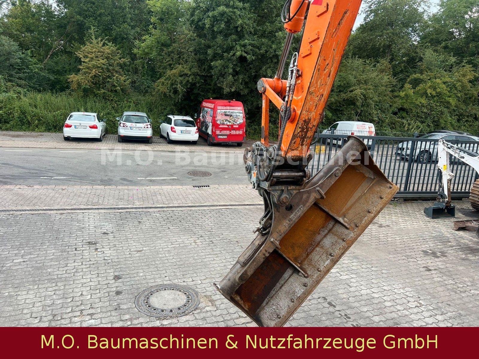 Fahrzeugabbildung Liebherr A914 COMPACT LITRONIC 14T