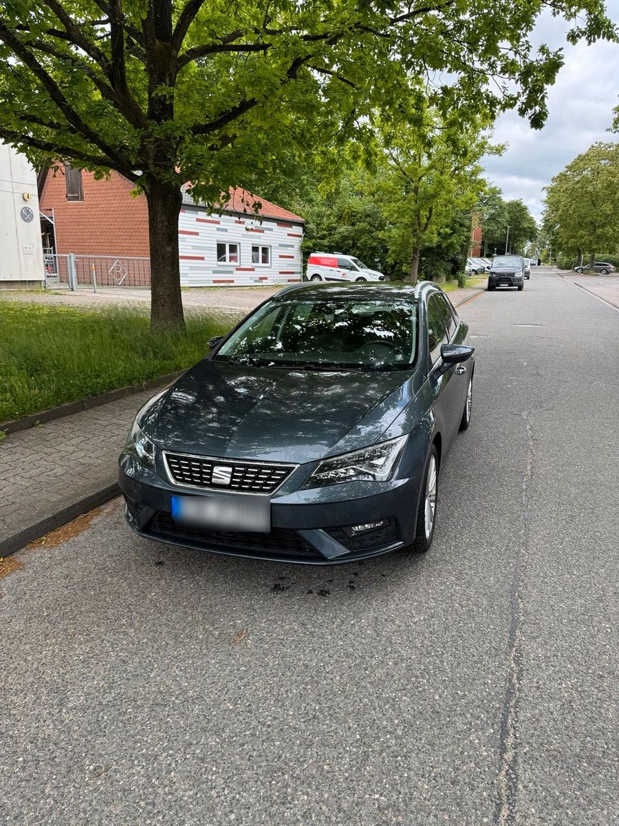 SEAT Seat Leon 5f Xcellence 2.0 TSI, AHK, Voll-LED