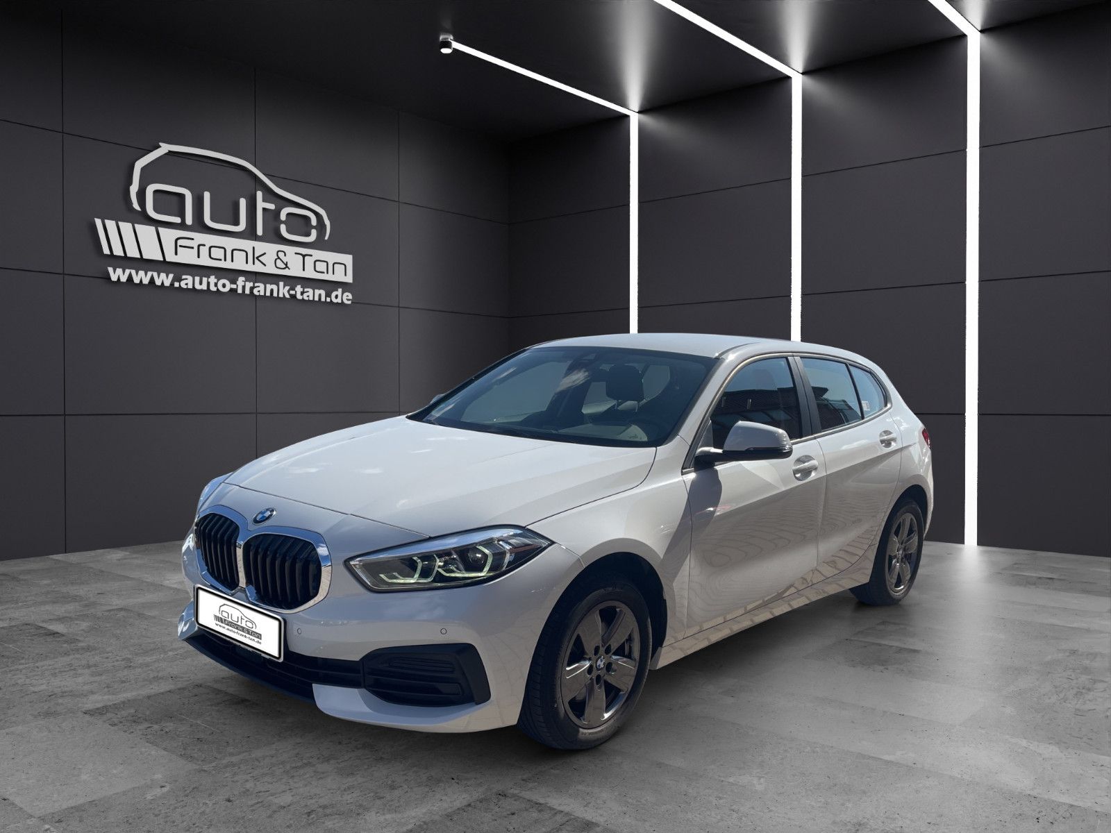 Fahrzeugabbildung BMW 118 i Advantage *SitzHZ*LED*CarPlay*DAB*USB*