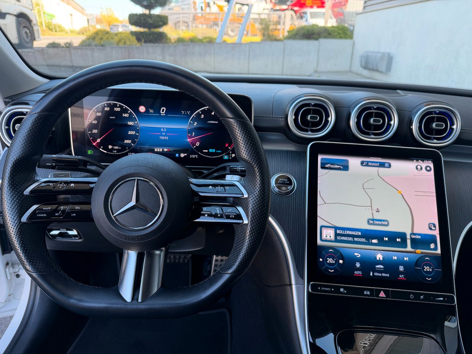 Fahrzeugabbildung Mercedes-Benz C 300 AMG Night+R-Kamera+LED+Ambiente+TOTW+18"