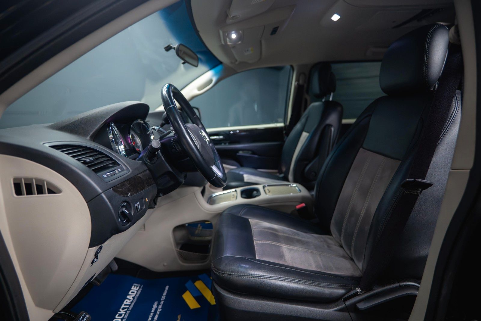 Fahrzeugabbildung Dodge Grand Caravan 3.6 V6 SXT LPG *7 Sitze*TV*Kamera*