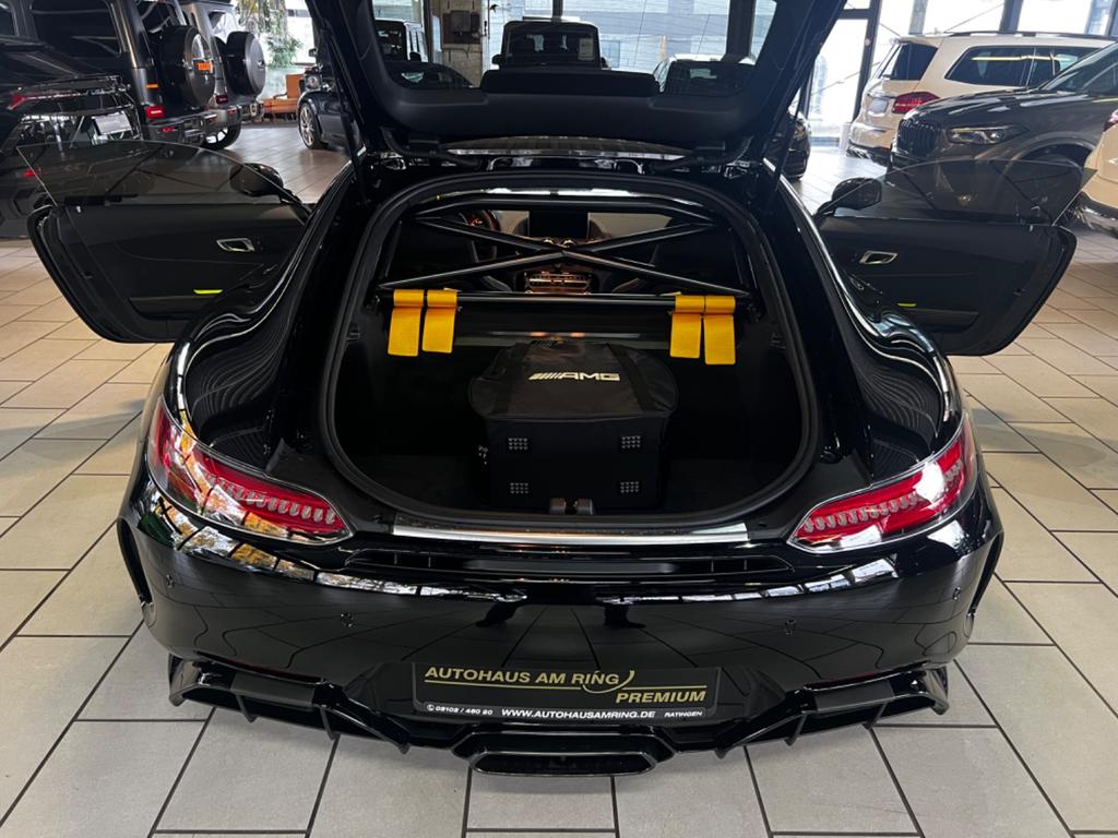 Mercedes-Benz AMG GT R