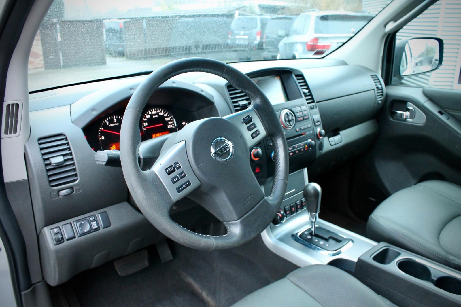 Nissan Navara 3.0 V6 dCi 231 ch BVA 4x4 – 2014