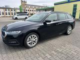 Skoda Autos-Skoda-Oktavia - Skoda Oktavia mit Diesel-Antrieb