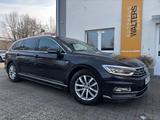 Volkswagen Passat Variant Highline = Vollausstattung (fast) - Volkswagen Passat Variant in Lübeck