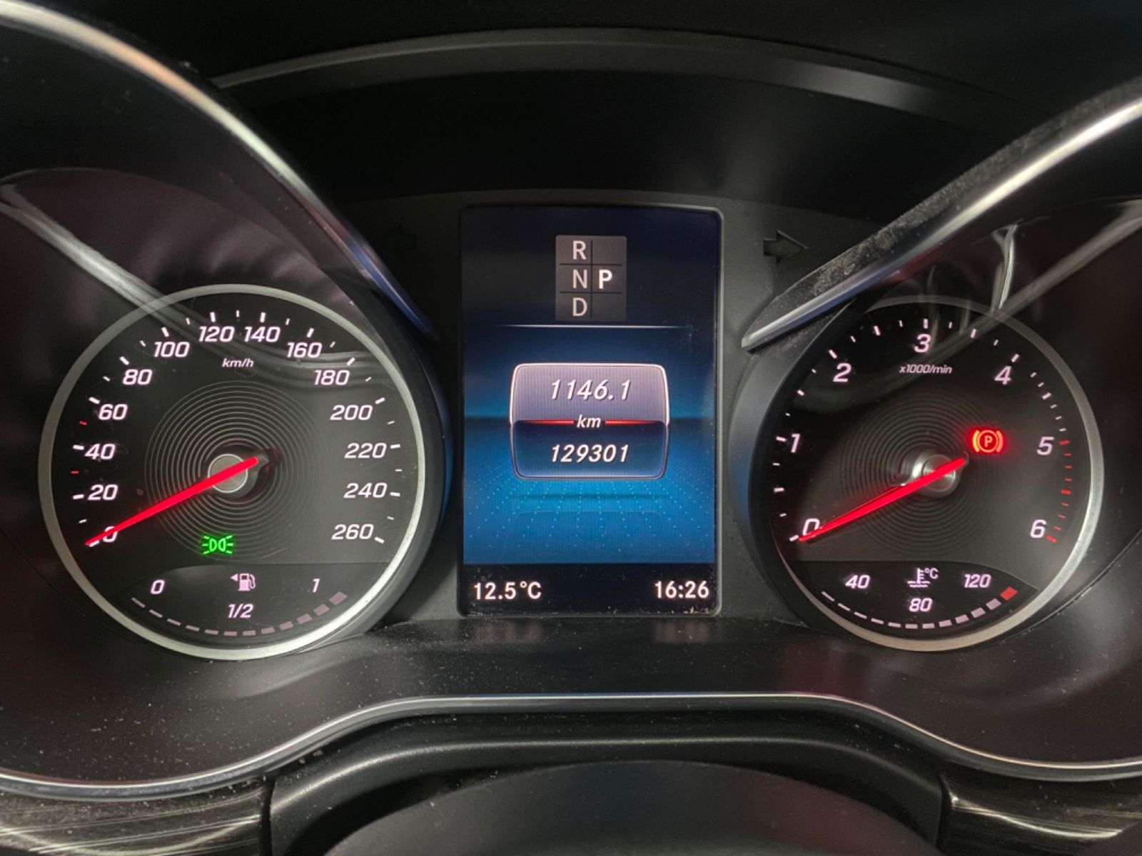 Fahrzeugabbildung Mercedes-Benz V-Klasse V250d *LED, Leder, AHK 2,5t*