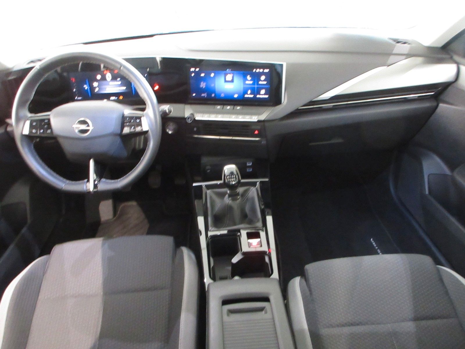 Fahrzeugabbildung Opel Astra L Lim. LED/NAVI/PDC/R´CAM/ALU