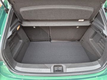Renault Clio TCe 115 Techno Winter-Paket GJ-Reifen