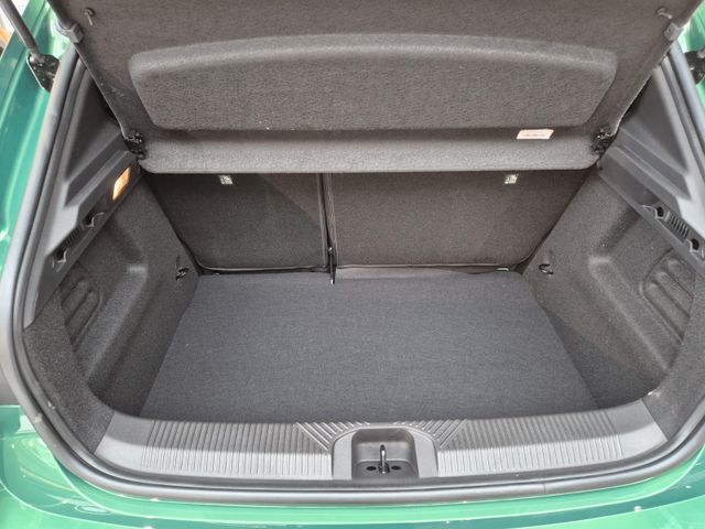 Renault Clio TCe 115 Techno Winter-Paket GJ-Reifen