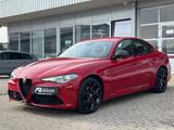 Alfa Romeo Giulia Veloce Q4/R-Cam/LEDER-ROT/Navi/AHK/Memory - gebrauchte Alfa Romeo Giulia aus dem Jahr 2020