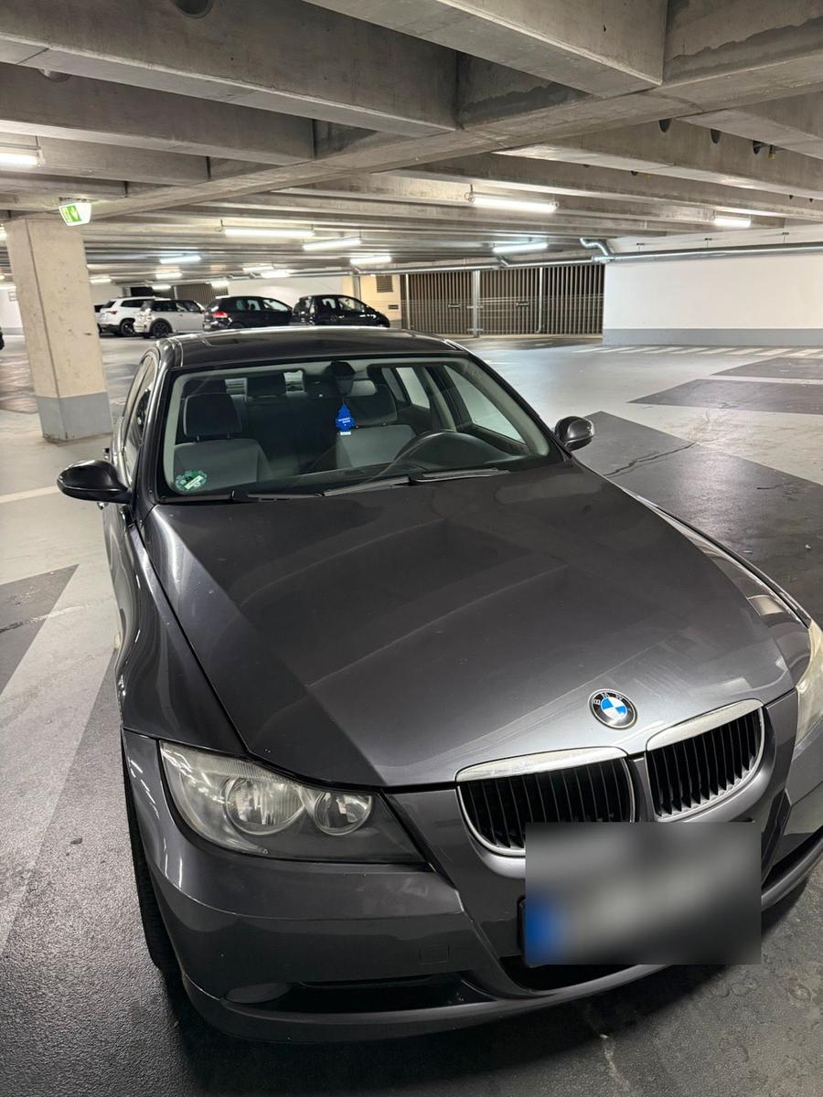 BMW 320