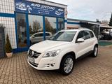 Volkswagen Tiguan Sport & Style Leder Panorama NEUER Motor - gebrauchte VW Tiguan aus dem Jahr 2009