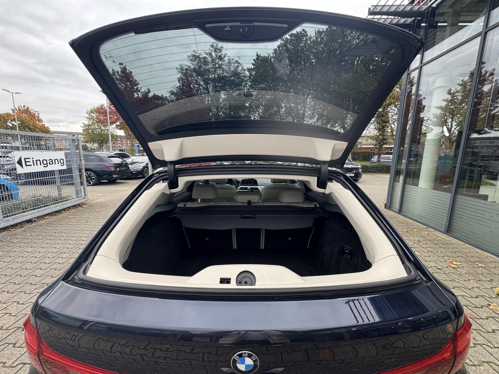 BMW 520d xDrive Tou PANO ACC Ad-LED HuD Sportsitz CD