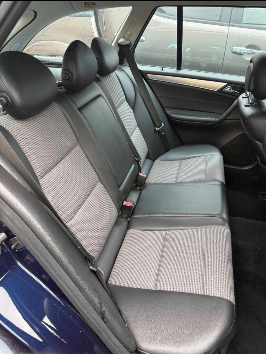 Mercedes-Benz C220, 2005
