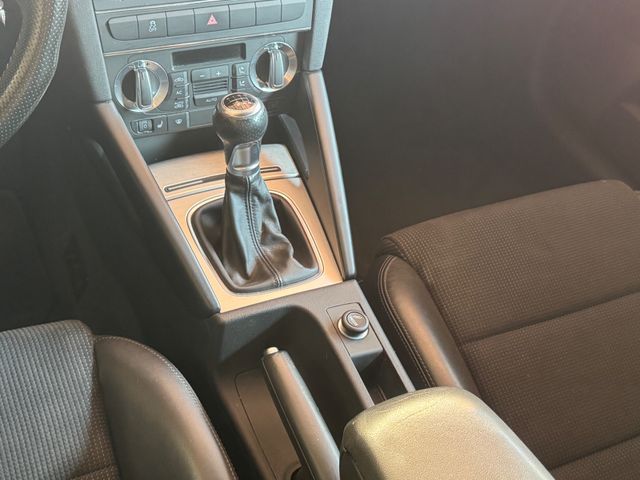 AUDI A3 A3 1.8l S LINE PLUS*XENON*TEMPO*PDC*SZHG*TÜV NEU - Bild 12