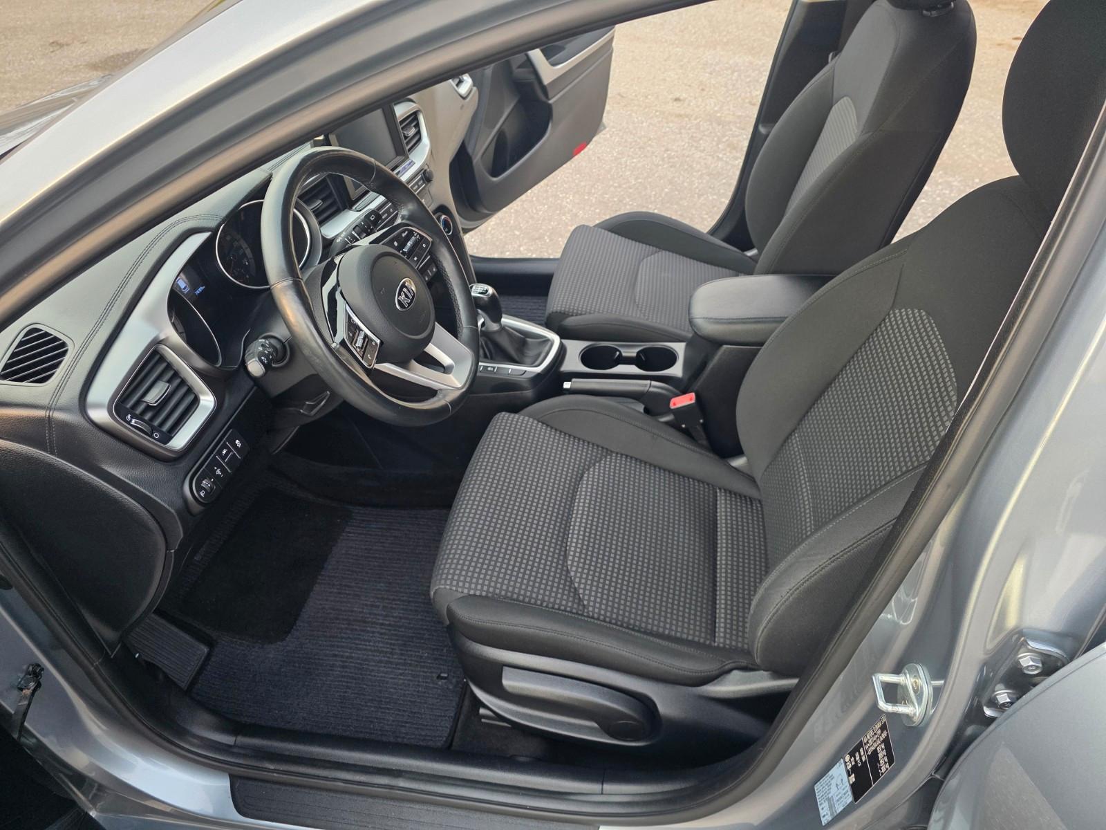 Kia cee'd Sportswagon 1.4 T-GDI Vision Sportswag...