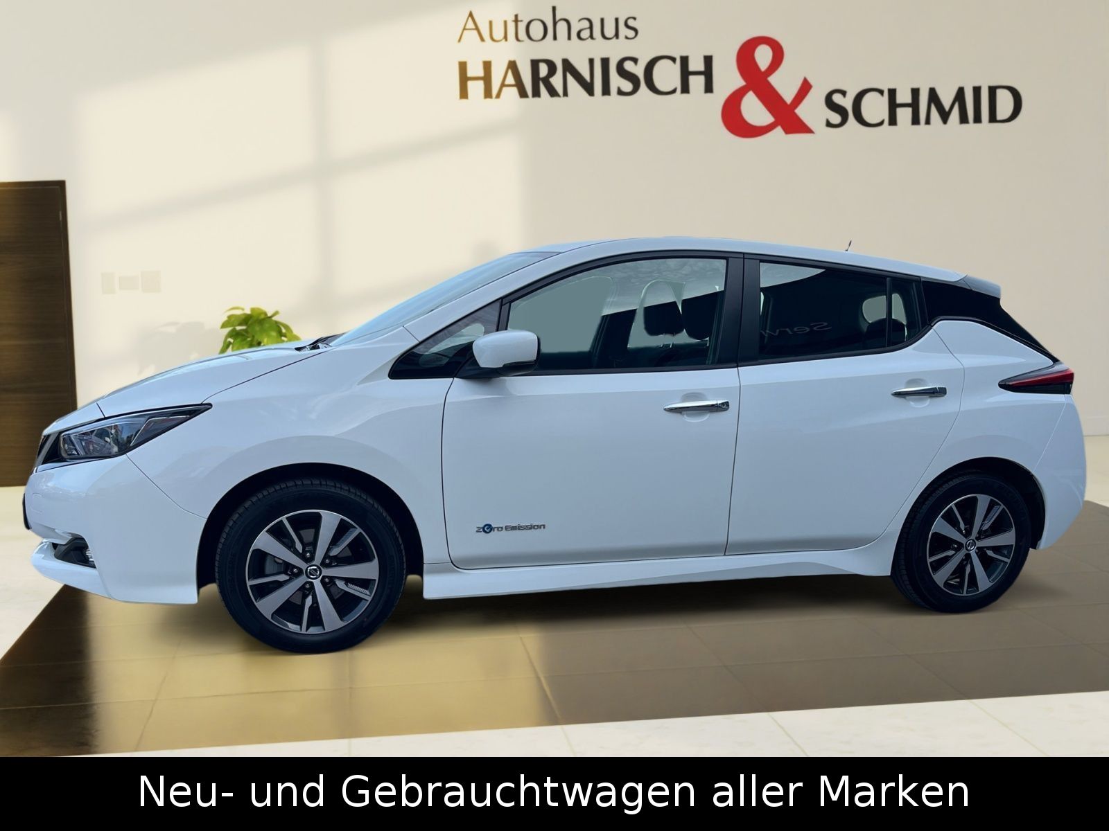 Fahrzeugabbildung Nissan Leaf 40 kWh Automatik - ACENTA -Navi,360°;SOH96%