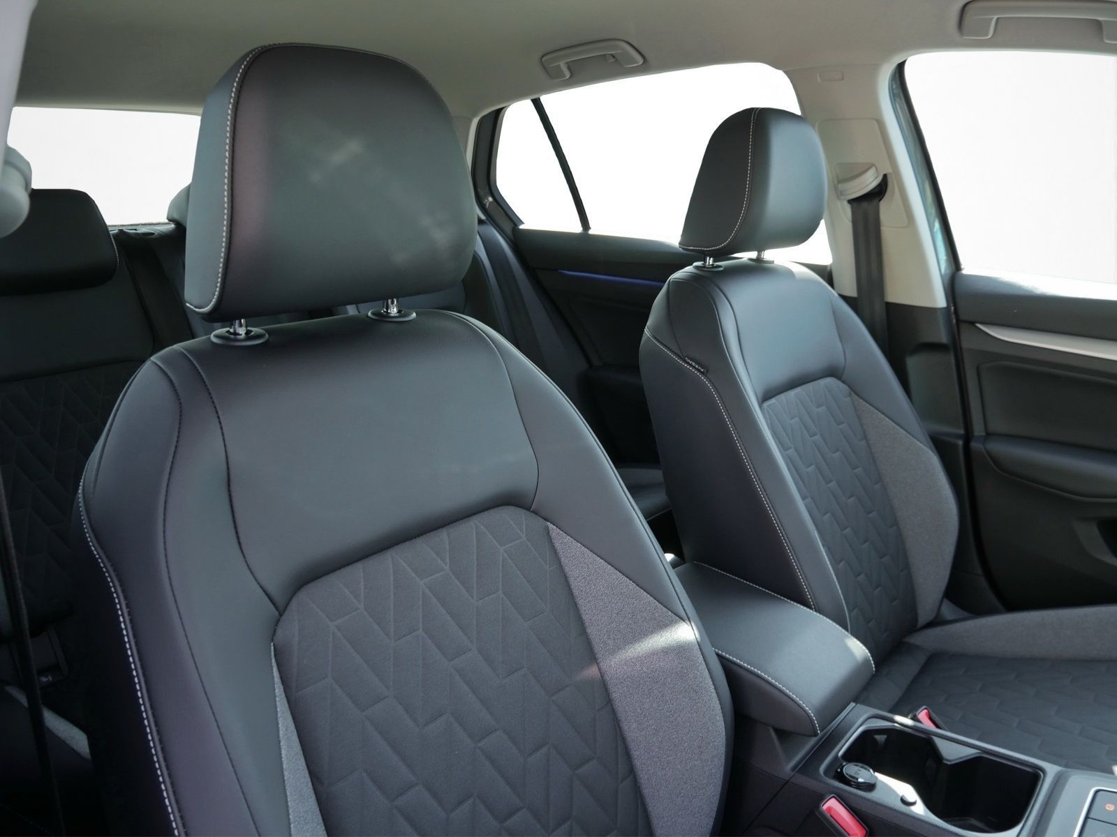 Volkswagen Golf - Bild 10
