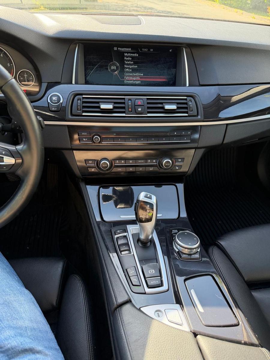 BMW 530 2014 — photo 10
