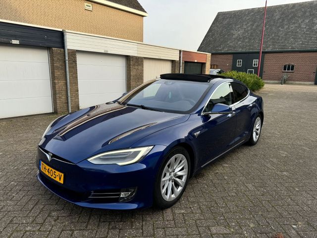 Tesla Model S 90D Free Supercharging SC01