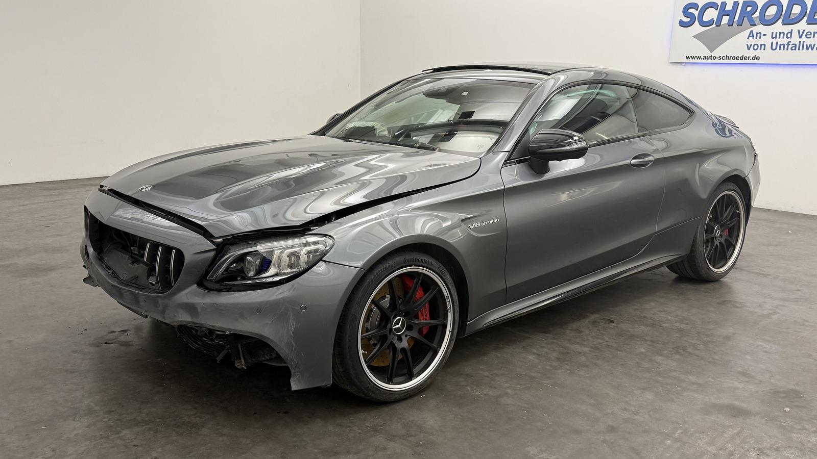 Mercedes-Benz C63 S AMG Coupe *Panorama*360°Cam*