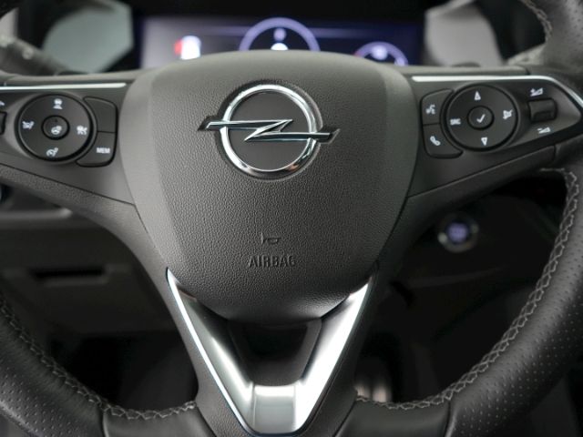 Grandland GSe PHEV 4X4 AT+ANHÄNGERKUPPLUNG+NAVI+