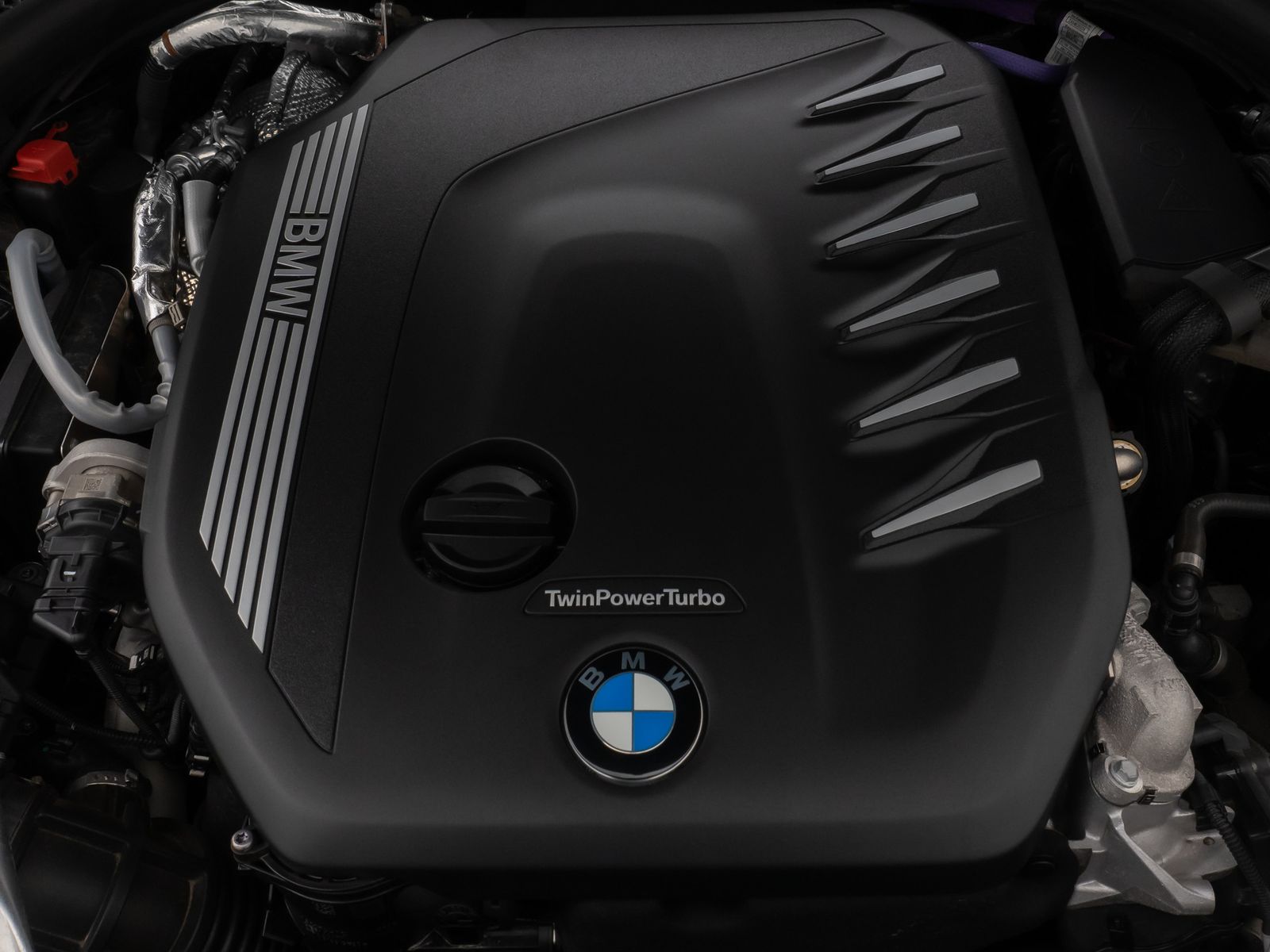 Fahrzeugabbildung BMW 540d xD Kamera Glasdach Laser HUD DAB H/K AHK