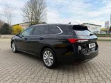 Skoda Superb 2.0 TDI DSG Selcetion *LED*Kamera*Navi* - Skoda Superb: 2.0