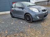 Toyota Yaris 1,8-l-Dual-VVT-i TS TS - Toyota Yaris Ts mit Benzin-Antrieb