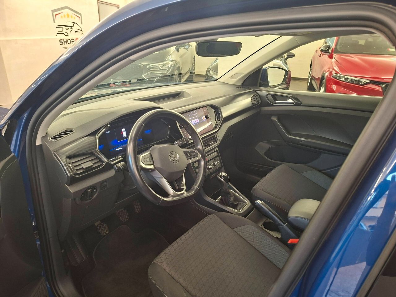 Volkswagen T-Cross 1.0 TSI 110 CV Style imagem 2