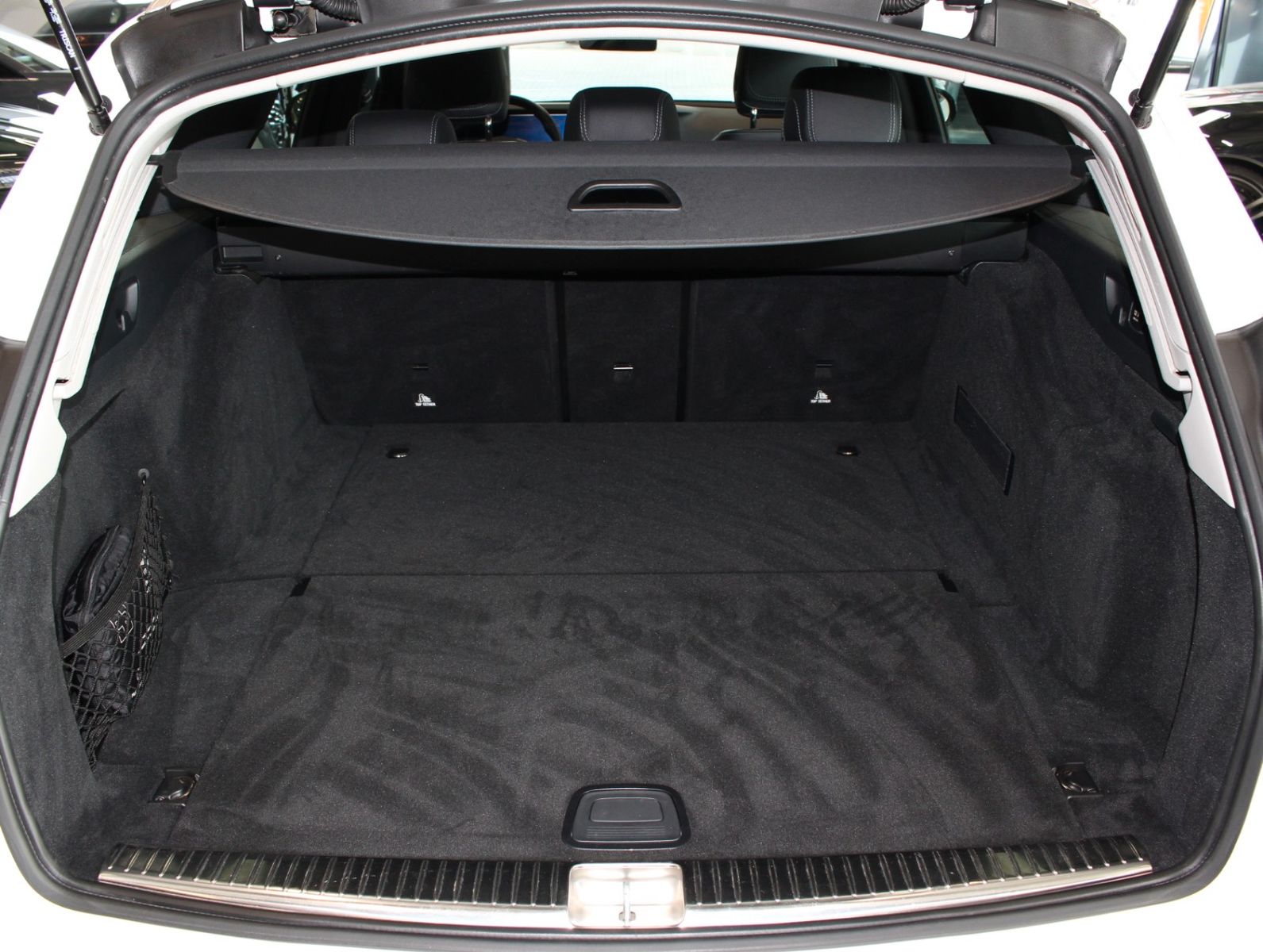 Fahrzeugabbildung Mercedes-Benz E 350 d T Avantgarde 9G* 360 Kamera*LED.2Hand