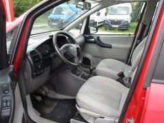 Fahrzeugabbildung Zafira A Basis 7 Sitzer TÜV bis 08/2027