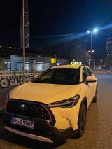 Toyota Corolla Cross 1.8-l-VVT-i Hybrid Comfort Comfort - schwarze Toyota Corolla Cross