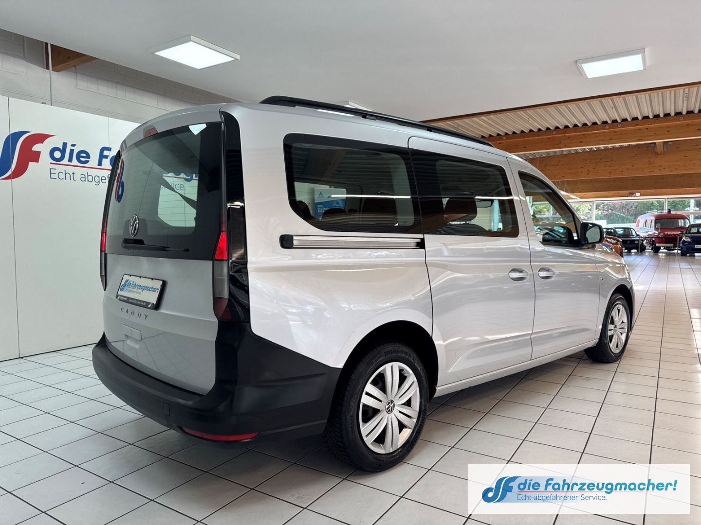 Fahrzeugabbildung Volkswagen Caddy Basis Maxi 2.0 TDI EU6d Navi Apple CarPlay