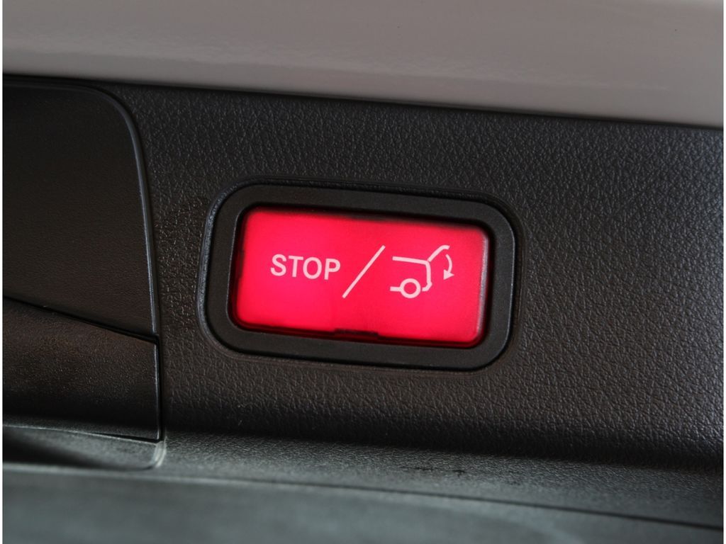 Fahrzeugabbildung Mercedes-Benz B 220 Progressive 4Matic 2.Hand*AHK*Pano*LED*TOP