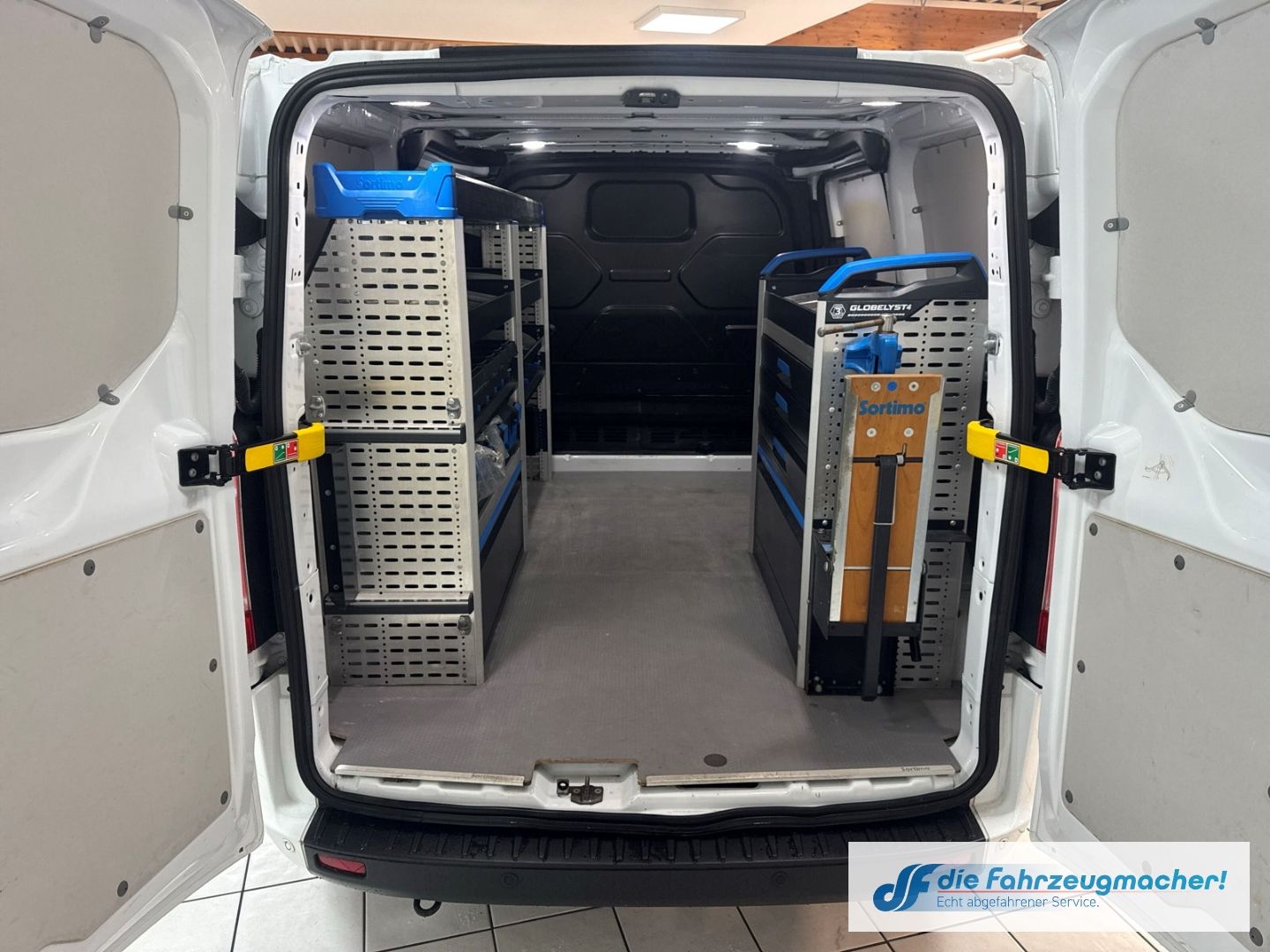 Fahrzeugabbildung Ford Transit Custom Kasten 280 L1 Trend DAB Notbremsa