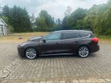 Ford Focus Vignale 1.5 TSI 8fach Alu - Ford Focus mit Benzin-Antrieb: Kombi, 1.8